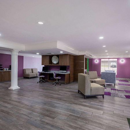 La Quinta Inn By Wyndham Kansas City Ленекса Экстерьер фото