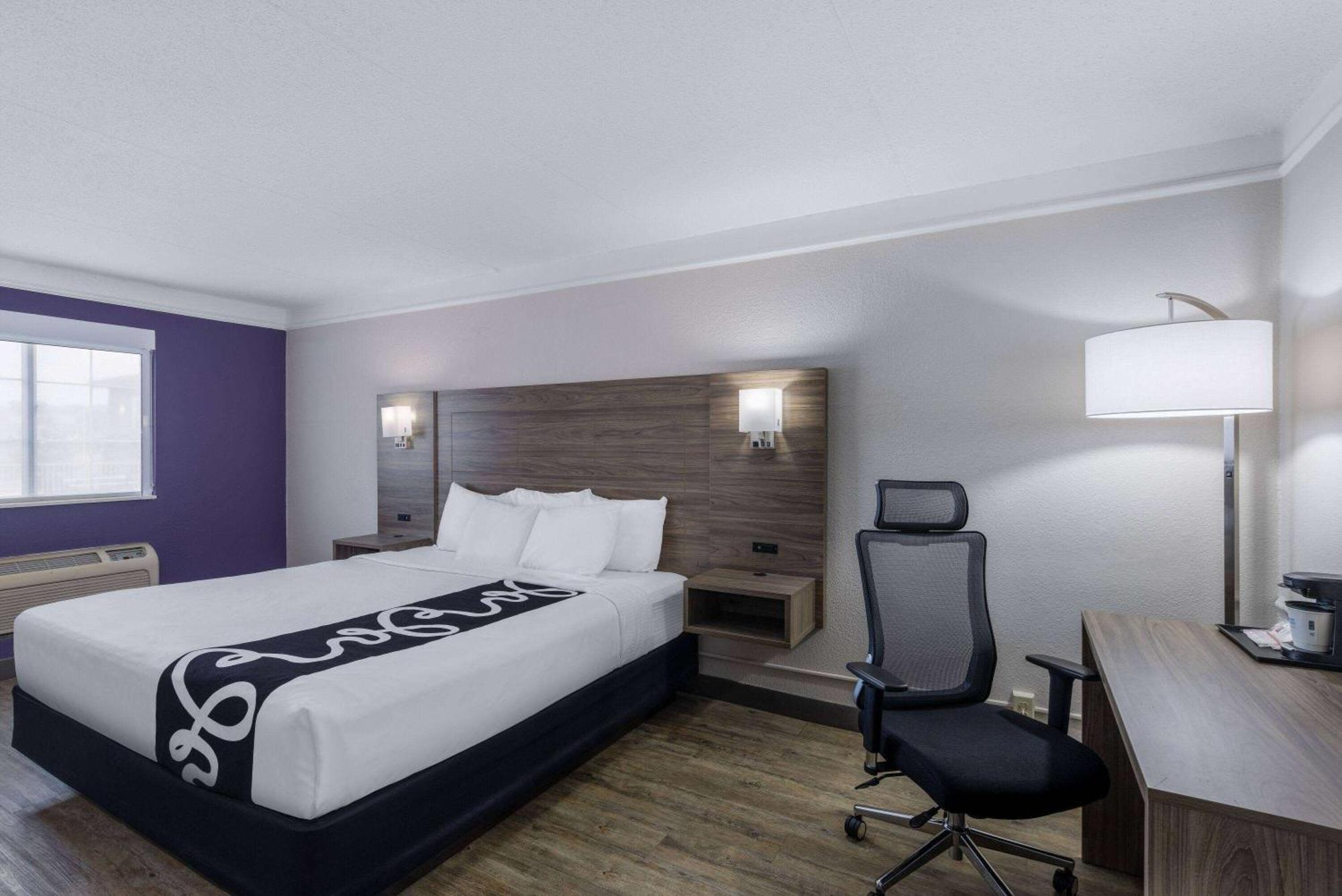 La Quinta Inn By Wyndham Kansas City Ленекса Экстерьер фото